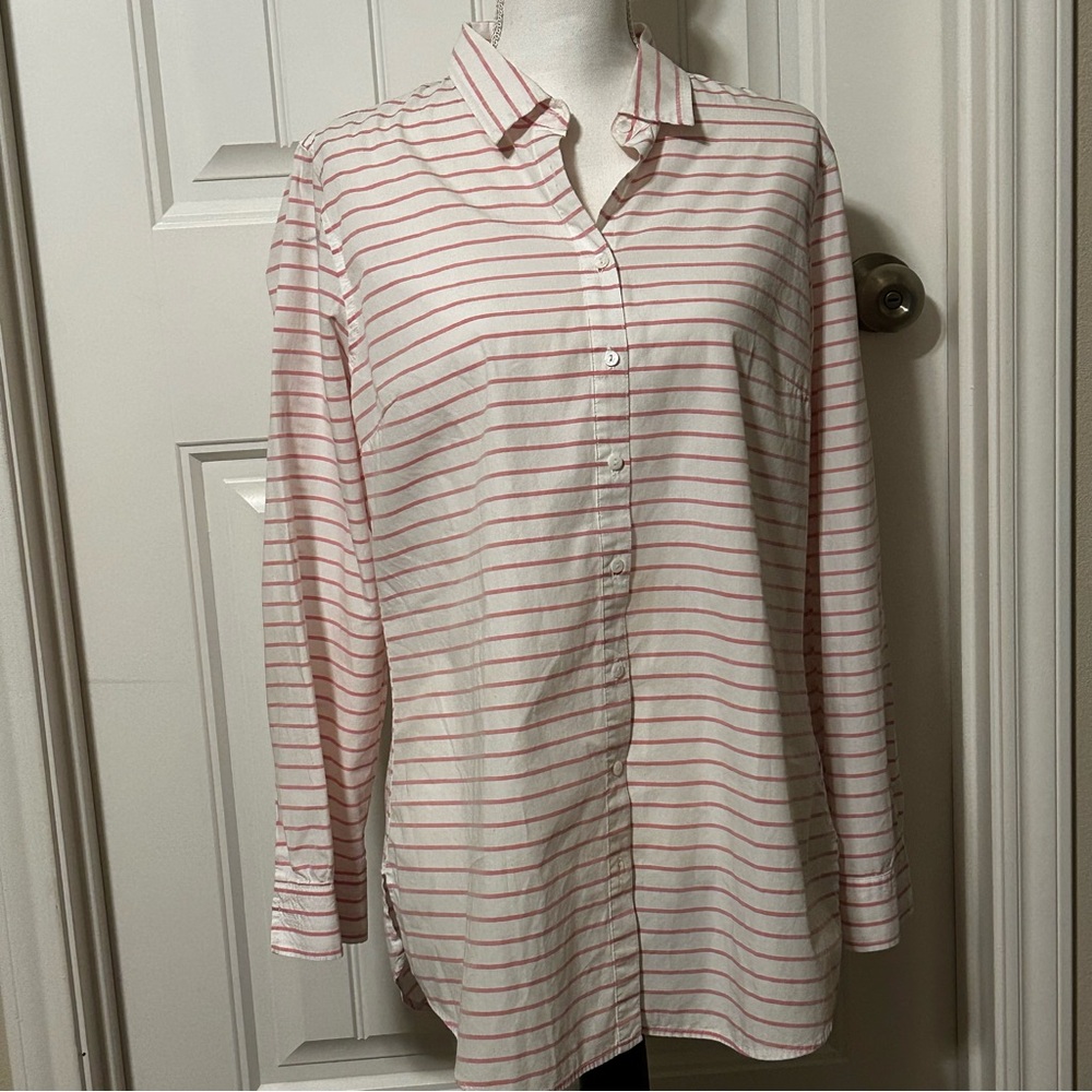 LL Bean 100% Cotton Button up Shirt Women’s Medium Pink White